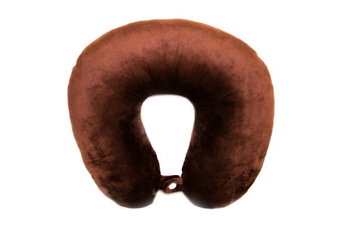 Подушка дорожня шоколадна  В400