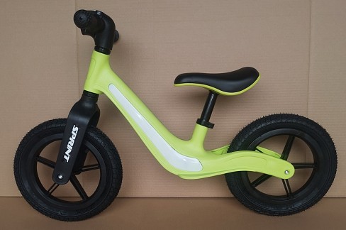 Велобіг арт. BB2615 (1шт)   Рама з нейлонового скловолокна, надувні колеса