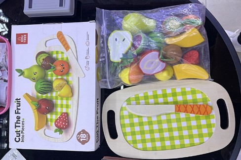 Дерев’яна іграшка арт. C9414 (48шт)  фрукти на магнітах, дощечка у кор. 28,5*19*4,5см