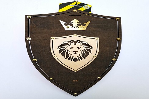 Сувенірний щит, модель «ЛЕВ Венге»  LION