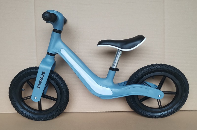 Велобіг арт. BB2613 (1шт)   Рама з нейлонового скловолокна, надувні колеса