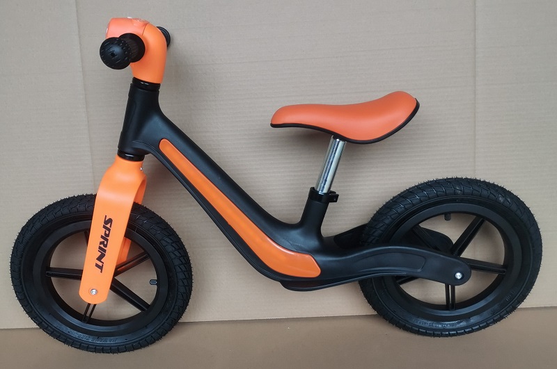 Велобіг арт. BB2612 (1шт)   Рама з нейлонового скловолокна, надувні колеса