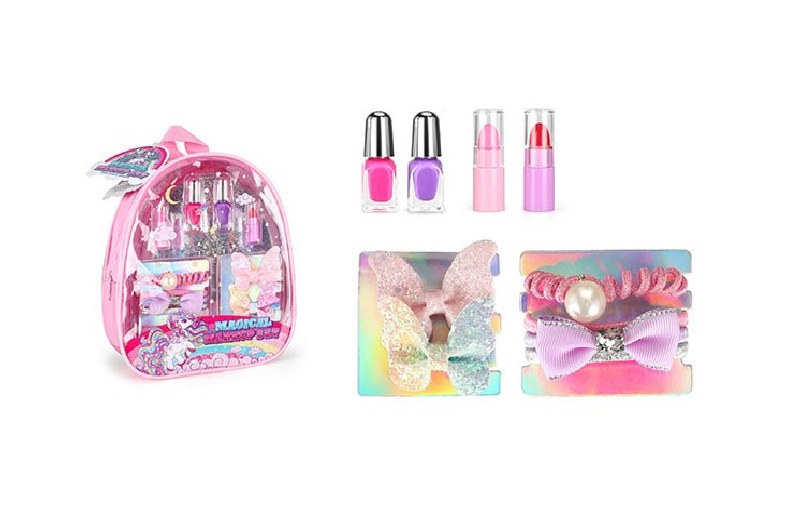 Набір косметики арт. ZR-37C (144шт/2)  помада, лак для нігтів, аксесуари для волосся, у валізі 17*5,