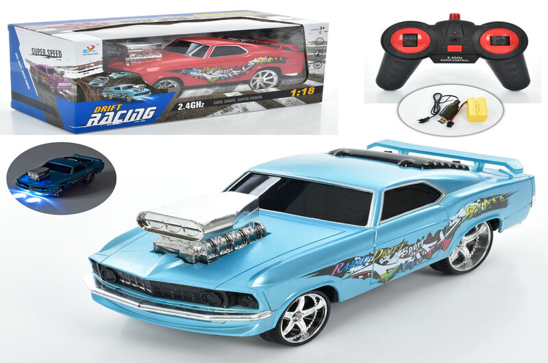 Машина 12041-2 (12шт)23см, р/к,2,4G, акумулятор, USB зарядка, 1:18,світло,звук,2 кольори,в кор-ці, 3