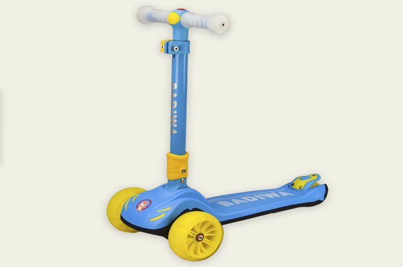 Самокат дитячий 4-х коліс. SK20166 (6шт) блакитний,колеса PU 135mm*50 мм зі світлом, кермо з ліхтари